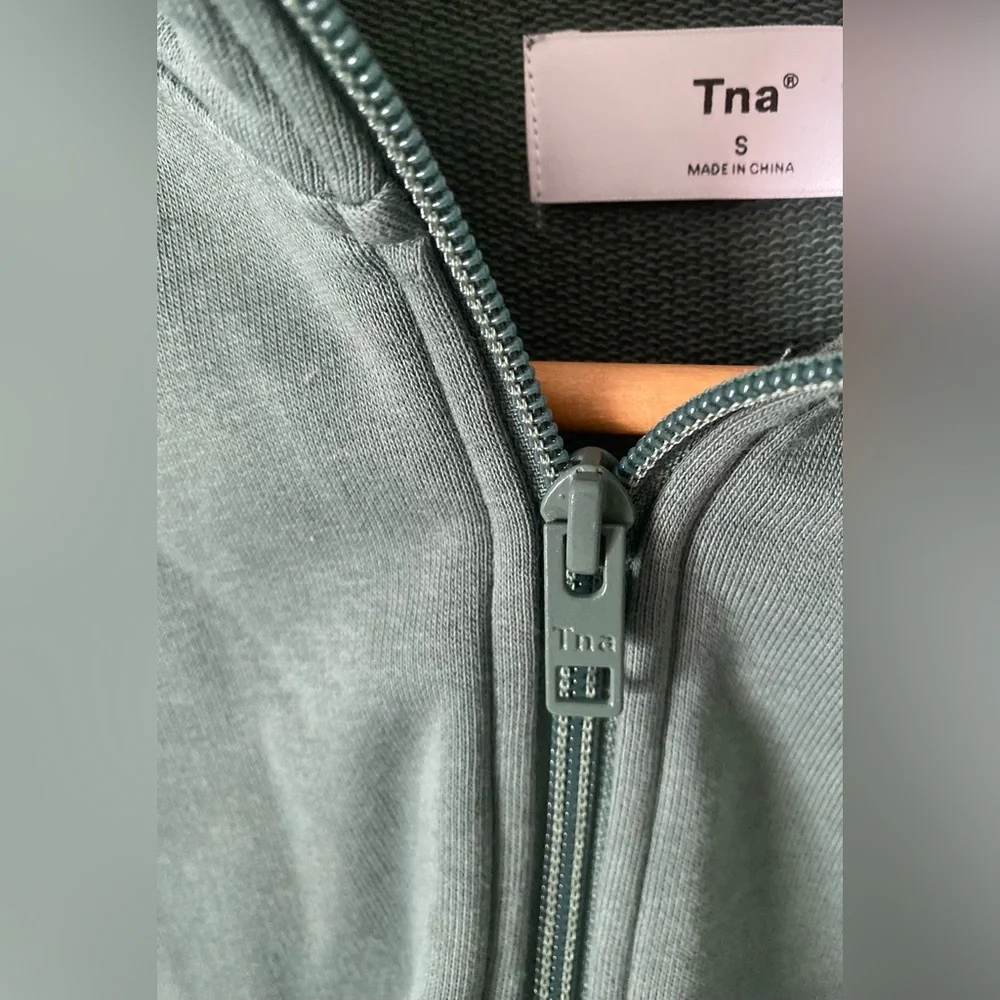 Tna Airy Fleece Boyfriend 1/4 Zip Sweatshirt Green Size Small Cozy Loungewear - Picture 8 of 9